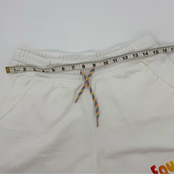 Levi’s Pride “Equality Never Goes Out of Style” Shorts - Size Small - Unisex - Picture 5 of 8